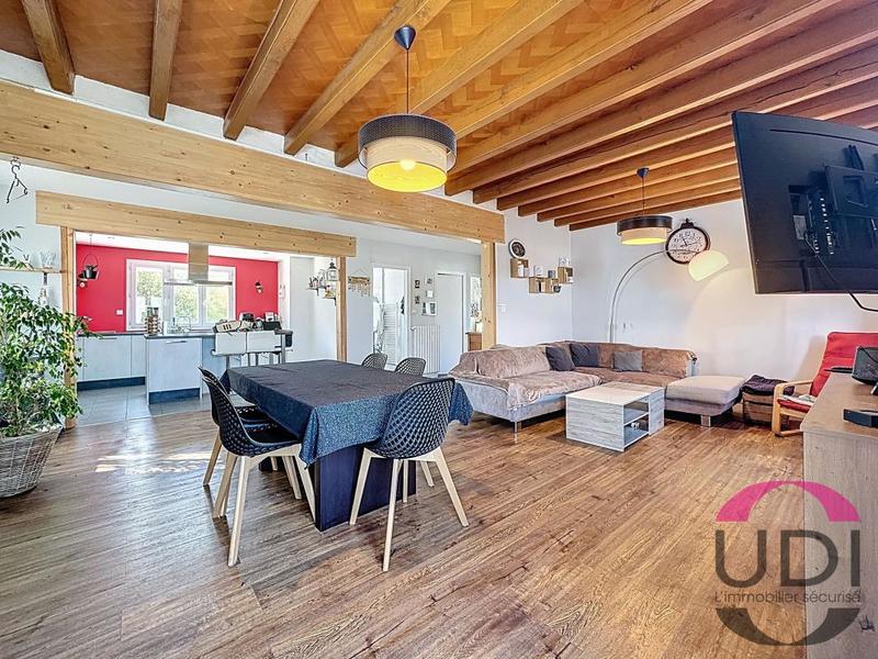 Maison - 200 m² - 5 pièces