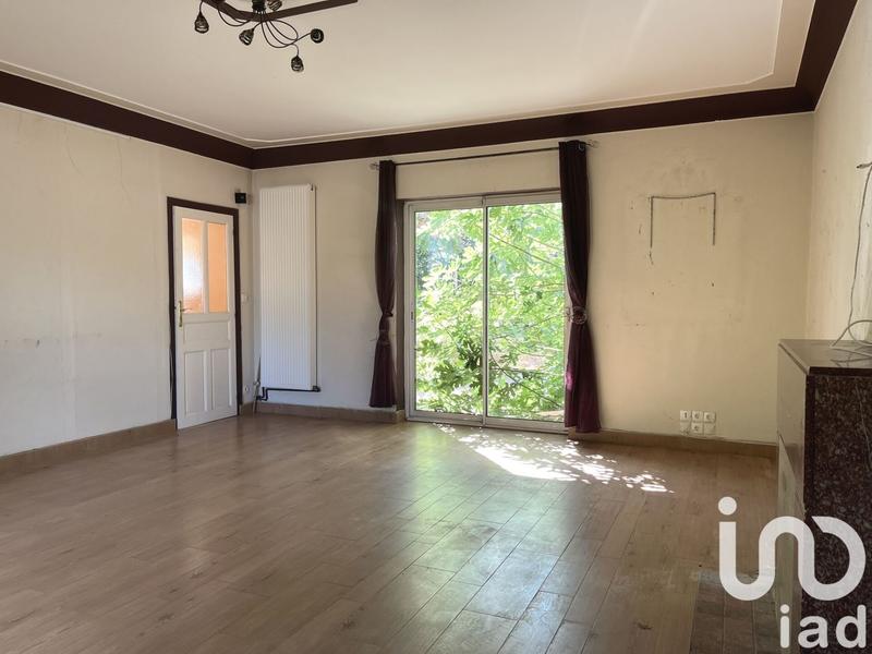 Maison - 247 m² - 8 pièces