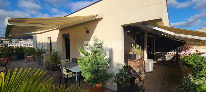 Appartement - 60 m² - 3 pièces