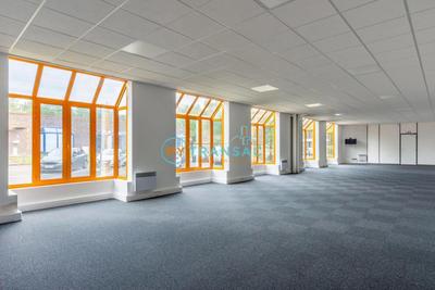 Local d'activité / Entrepôt - 465 m²