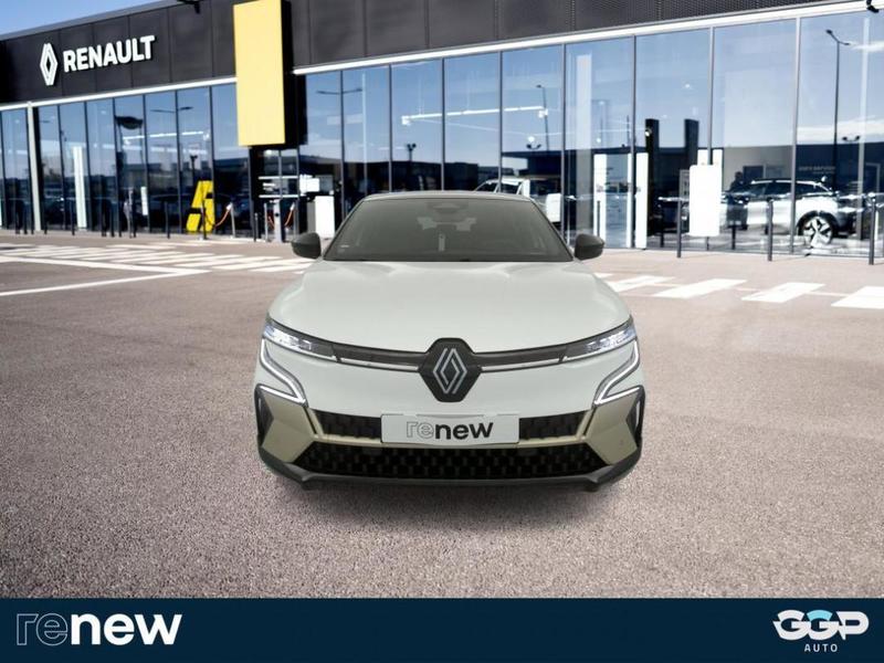 Renault Mégane E-Tech 220 ch autonomie confort Gsr2 Iconic