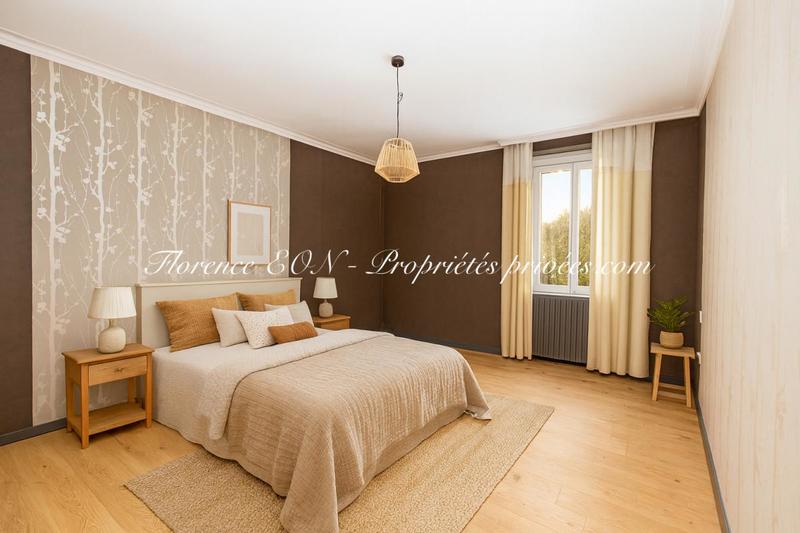 Maison - 225 m² - 7 pièces