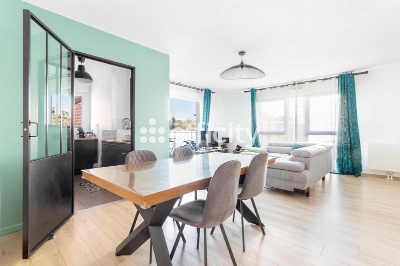 Appartement - 79 m² - 4 pièces