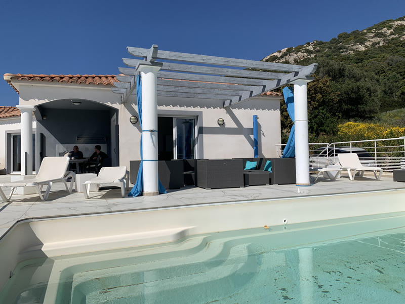 Villa - 185 m² - 6 pièces