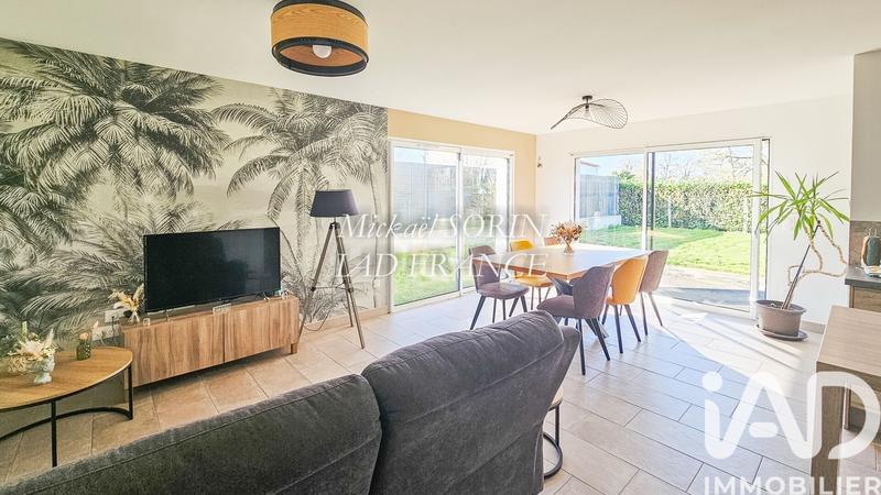 Maison - 88 m² - 5 pièces