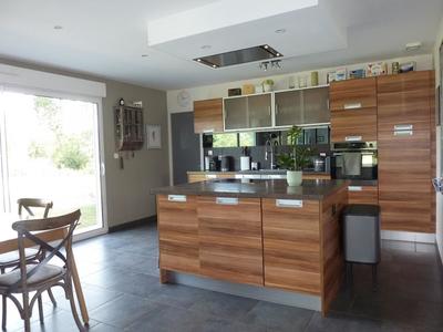 Maison - 207 m² - 9 pièces
