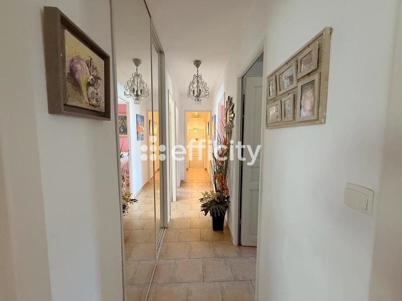 Maison - 159 m² - 6 pièces