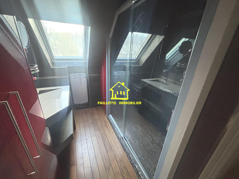 Duplex - 103 m² - 4 pièces