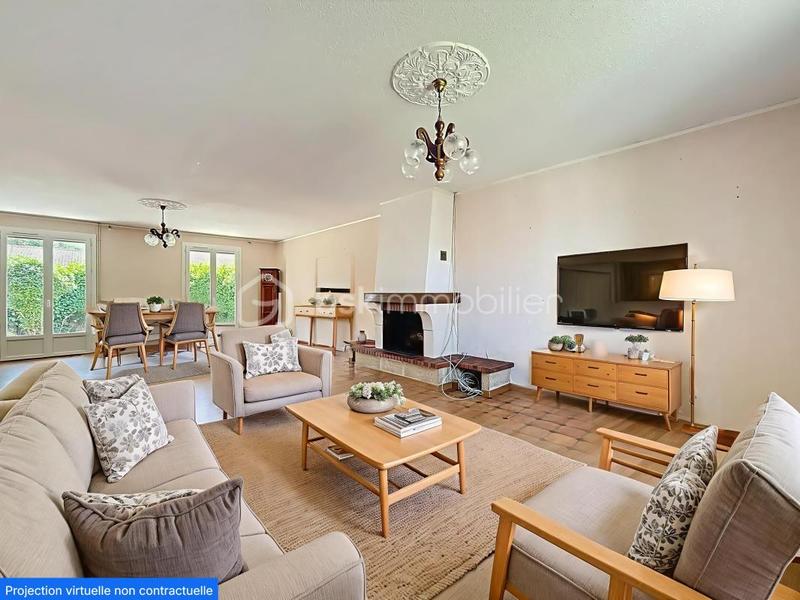 Maison traditionnelle - 144 m² - 6 pièces