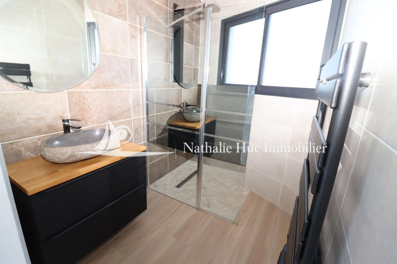 Maison contemporaine - 111 m² - 5 pièces