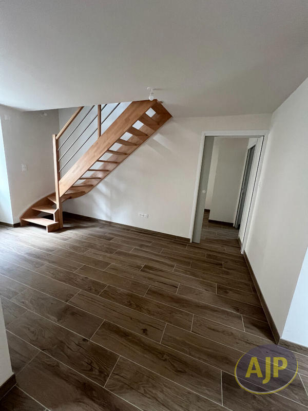 Maison - 107 m² - 3 pièces