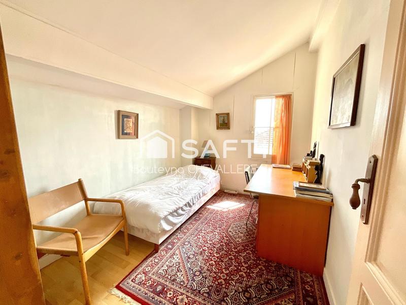 Maison - 190 m² - 8 pièces