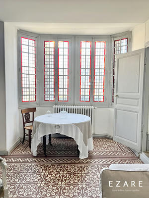 Maison ancienne - 260 m² - 12 pièces