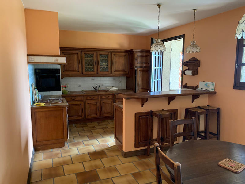 Propriété - 340 m² - 5 pièces