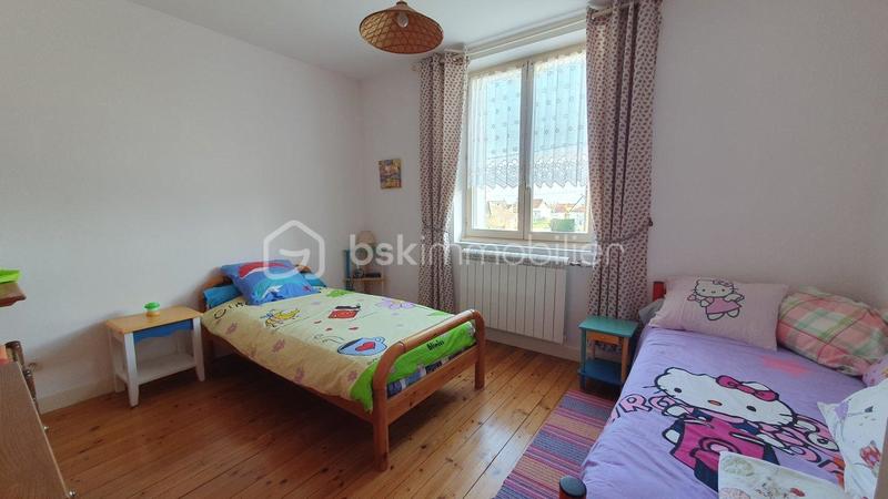 Demeure - 180 m² - 8 pièces