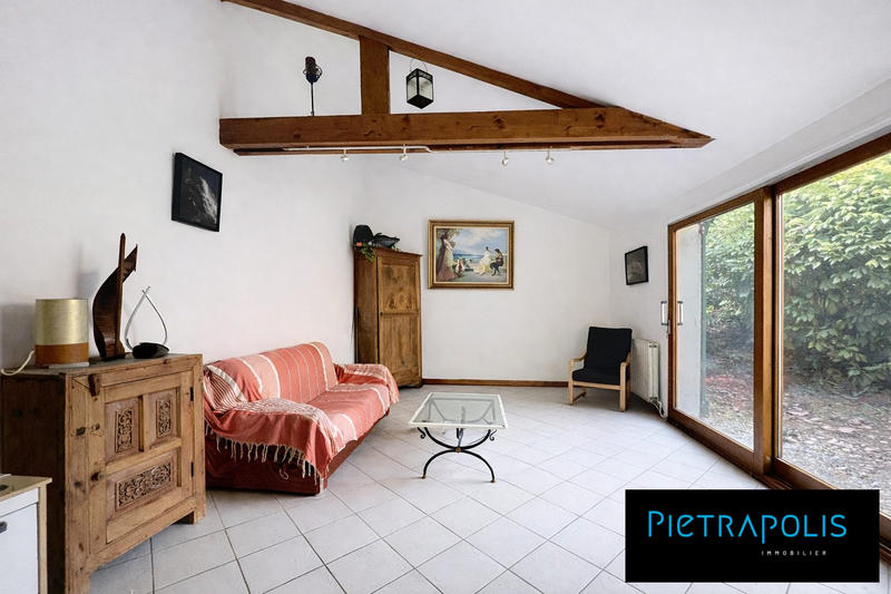 Maison - 186 m² - 7 pièces
