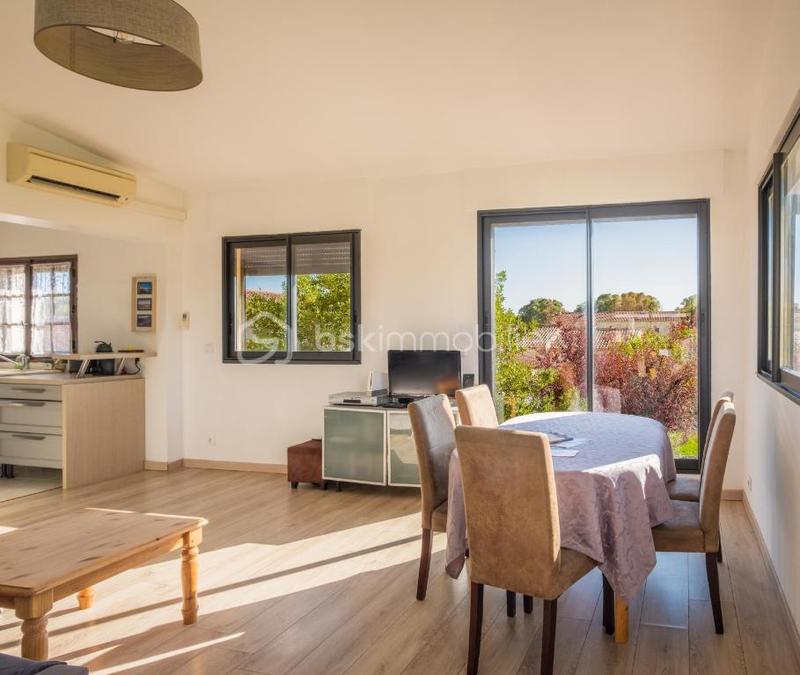 Maison - 82 m² - 4 pièces