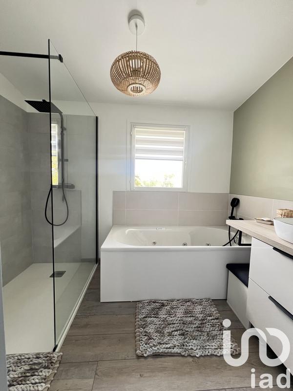 Maison - 168 m² - 7 pièces