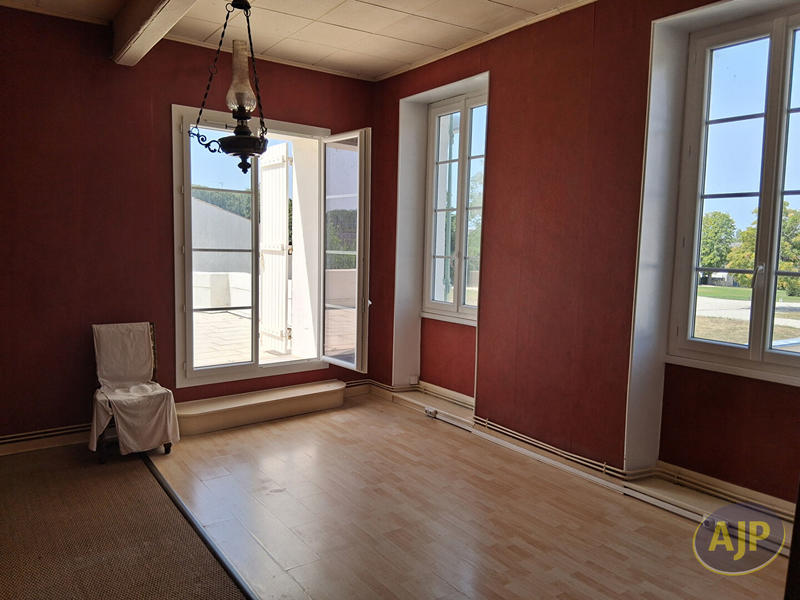 Immeuble - 11 pièces