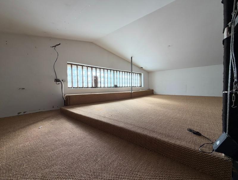 Local commercial - 187 m² - 3 pièces