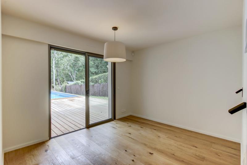 Maison contemporaine - 200 m² - 5 pièces