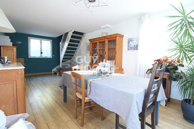 Maison - 150 m² - 7 pièces