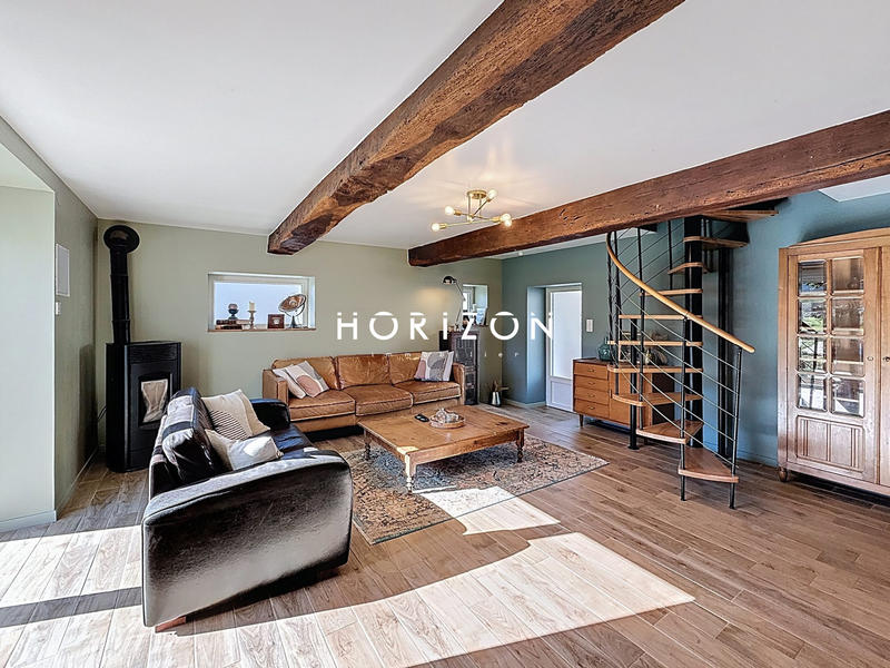 Maison ancienne - 220 m² - 8 pièces