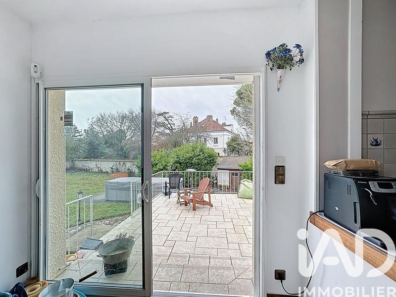 Maison - 262 m² - 7 pièces