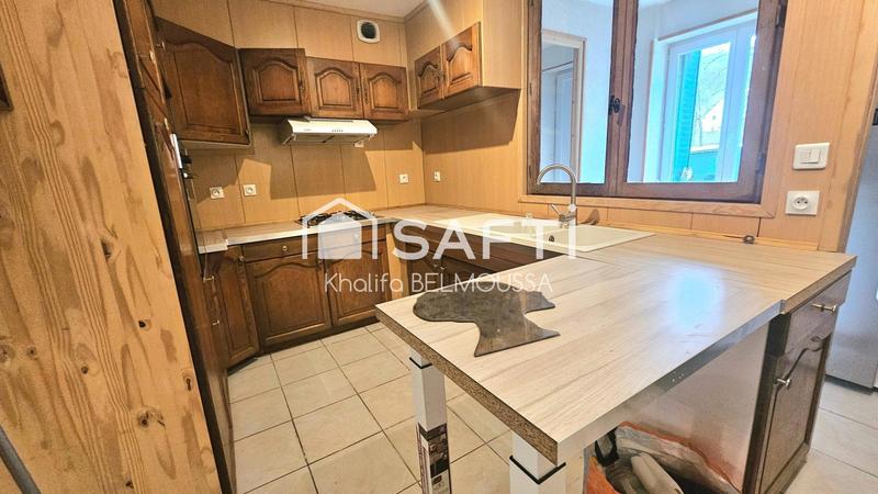 Maison - 100 m² - 6 pièces