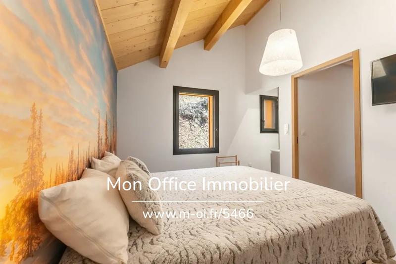 Châlet - 185 m² - 6 pièces