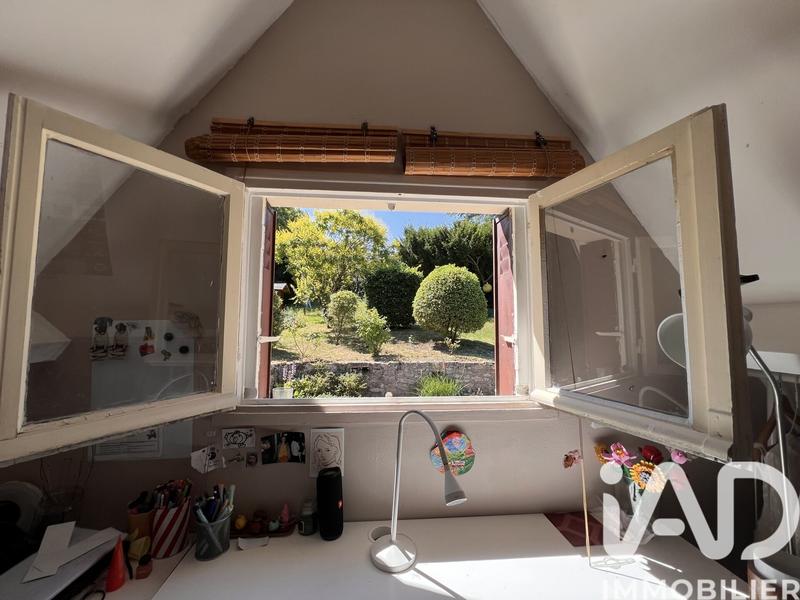 Maison - 214 m² - 8 pièces