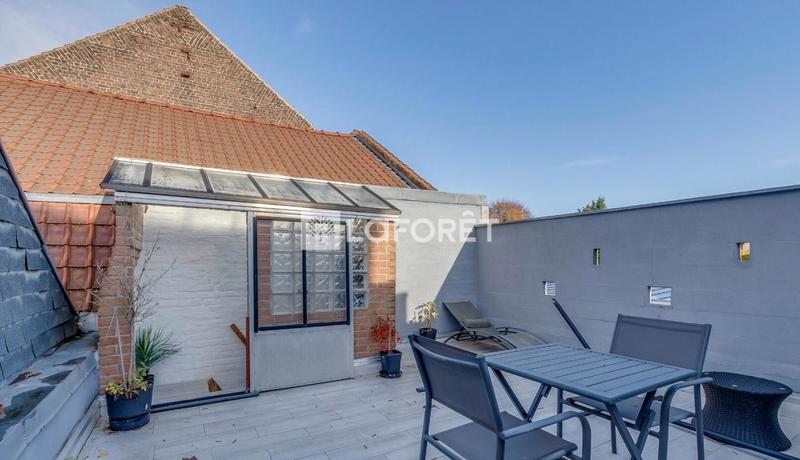Loft - 185 m² - 5 pièces
