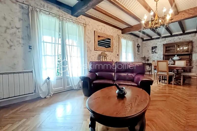 Maison - 178 m² - 6 pièces