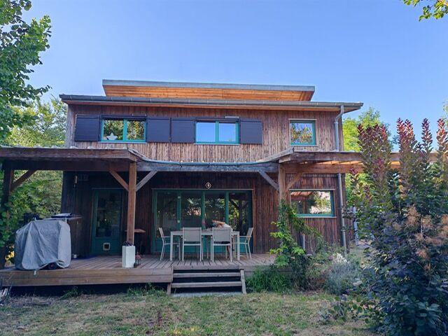 Maison - 146 m² - 6 pièces