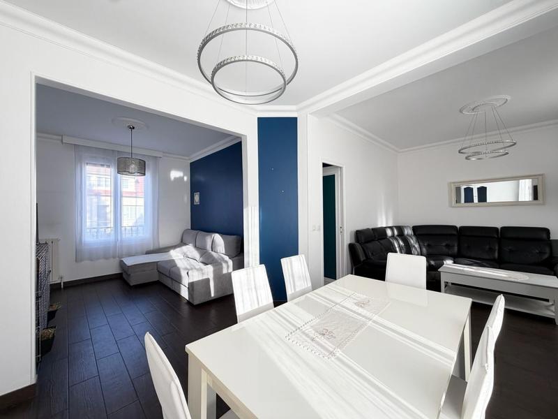 Maison - 100 m² - 5 pièces