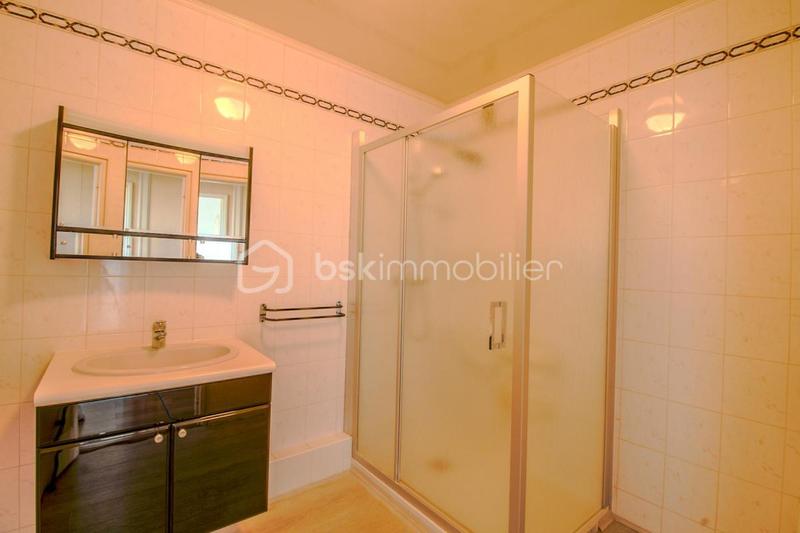 Appartement - 82 m² - 4 pièces