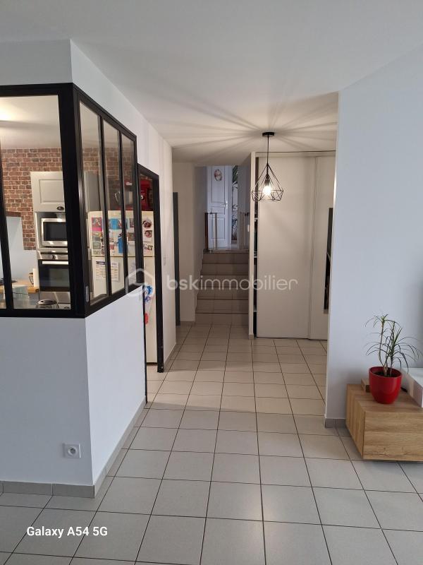 Maison traditionnelle - 100 m² - 5 pièces