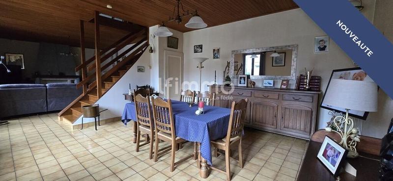 Maison - 217 m² - 9 pièces