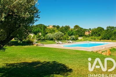 Maison - 490 m² - 14 pièces