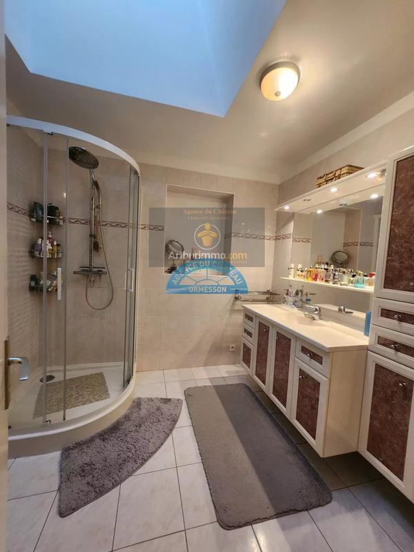 Maison - 146 m² - 6 pièces