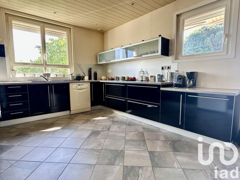 Maison - 190 m² - 9 pièces