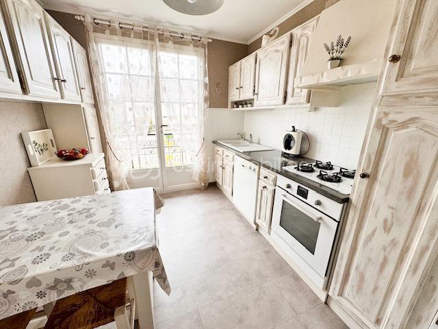 Maison traditionnelle - 130 m² - 6 pièces