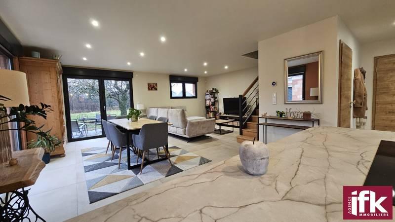 Maison - 110 m² - 5 pièces