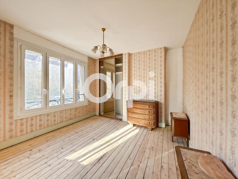 Maison de ville - 180 m² - 8 pièces