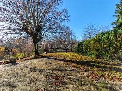 Maison traditionnelle - 187 m² - 7 pièces