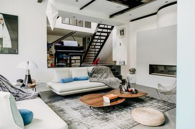 Maison contemporaine - 355 m² - 10 pièces