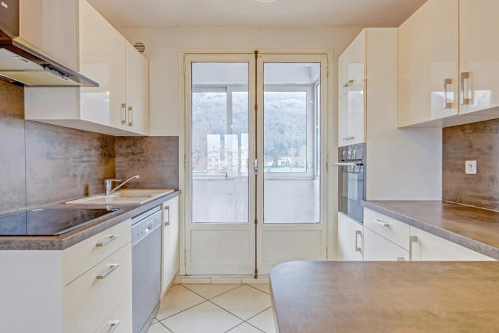 Appartement - 60 m² - 4 pièces