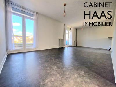 Appartement - 90 m² - 4 pièces