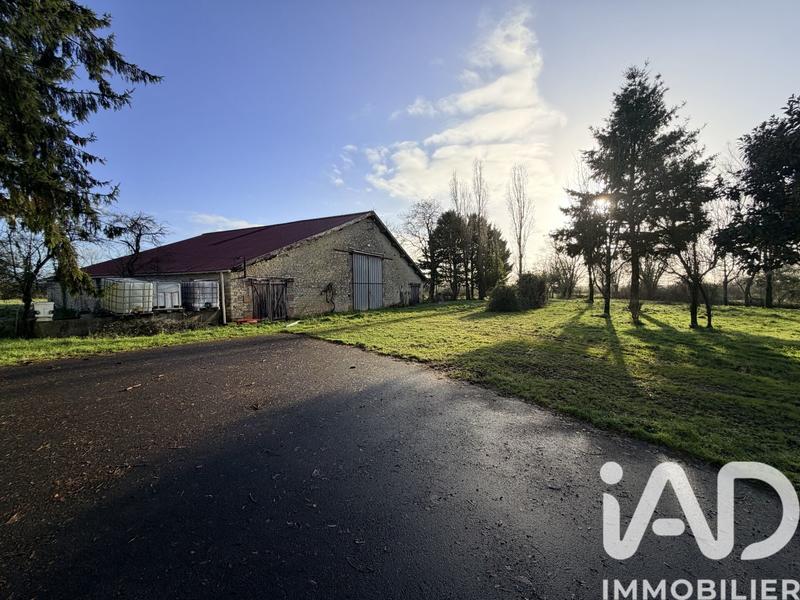 Maison - 215 m² - 9 pièces