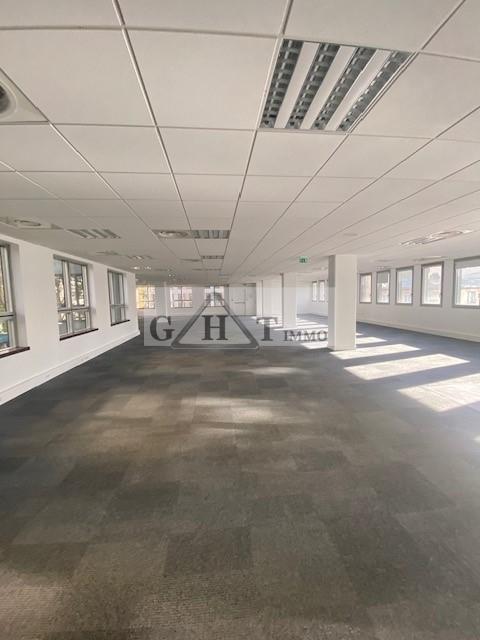 Bureau - 358 m²